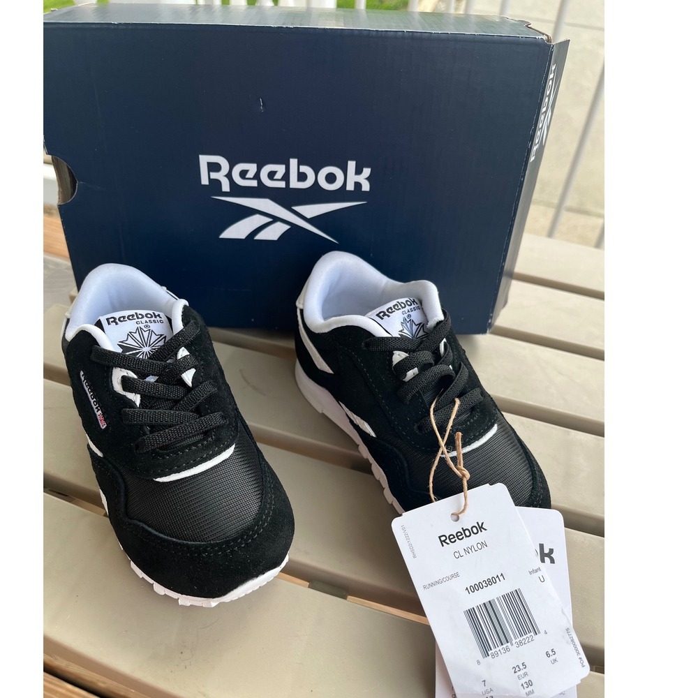 Reebok CL Nylon Infant Kids Sneakers Black White  Size 7 USA NEW